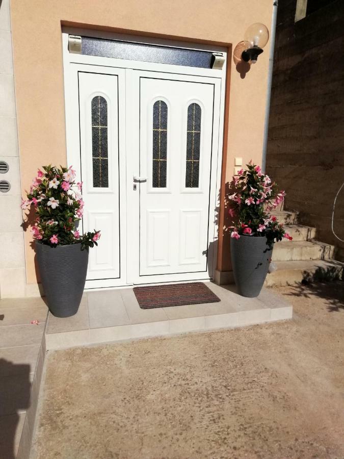 Appartementhaus Elena Jelsa (Hvar) Exterior foto