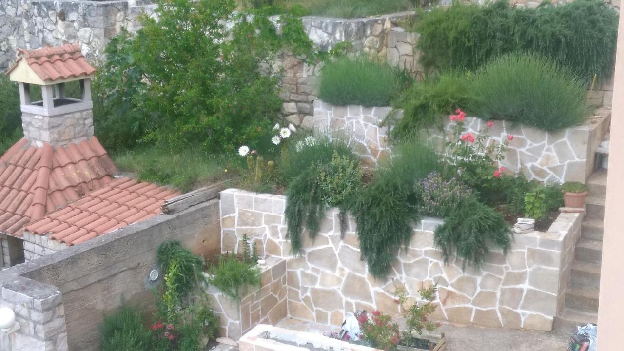 Appartementhaus Elena Jelsa (Hvar) Exterior foto